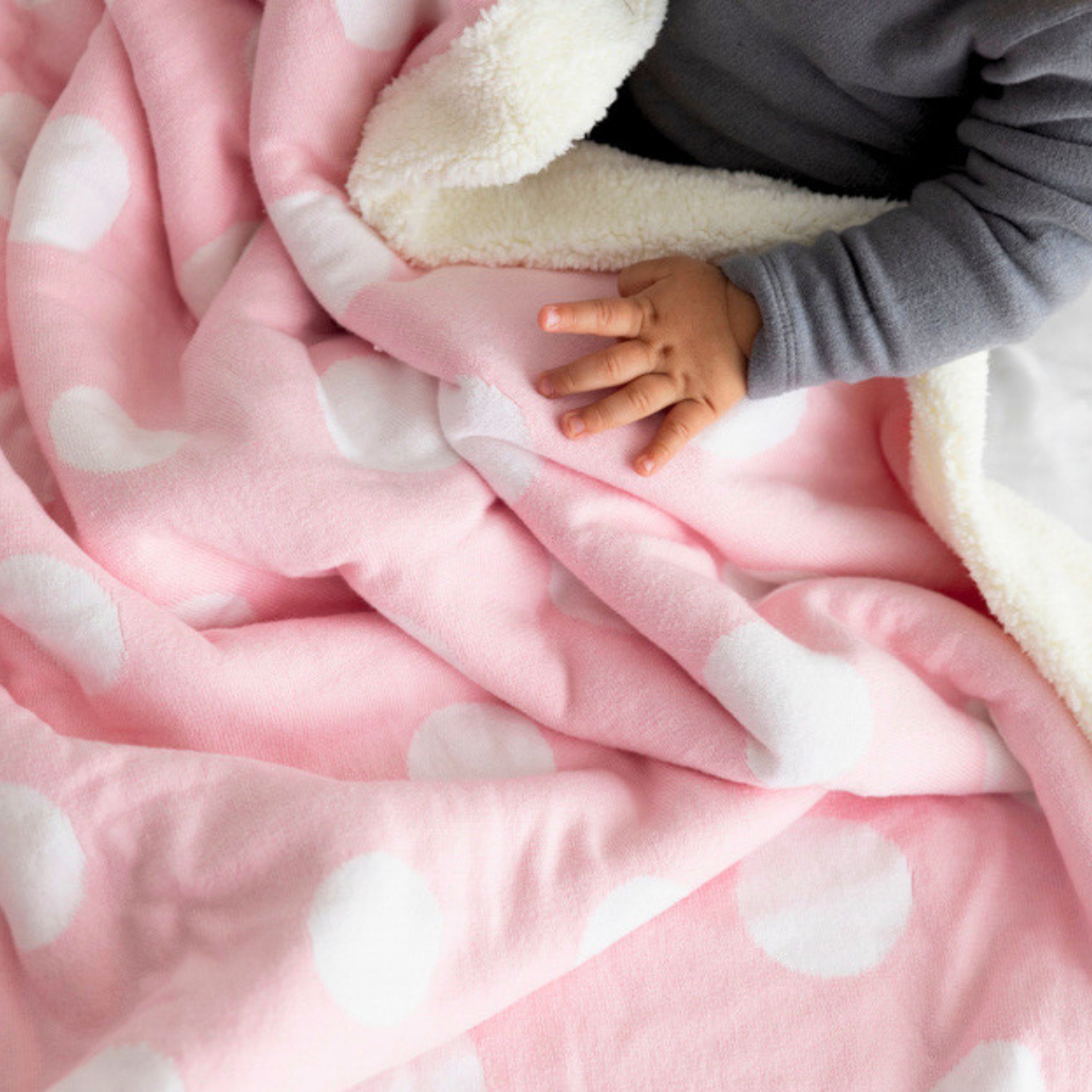 Mink Fleece Blanket - Pink Polka