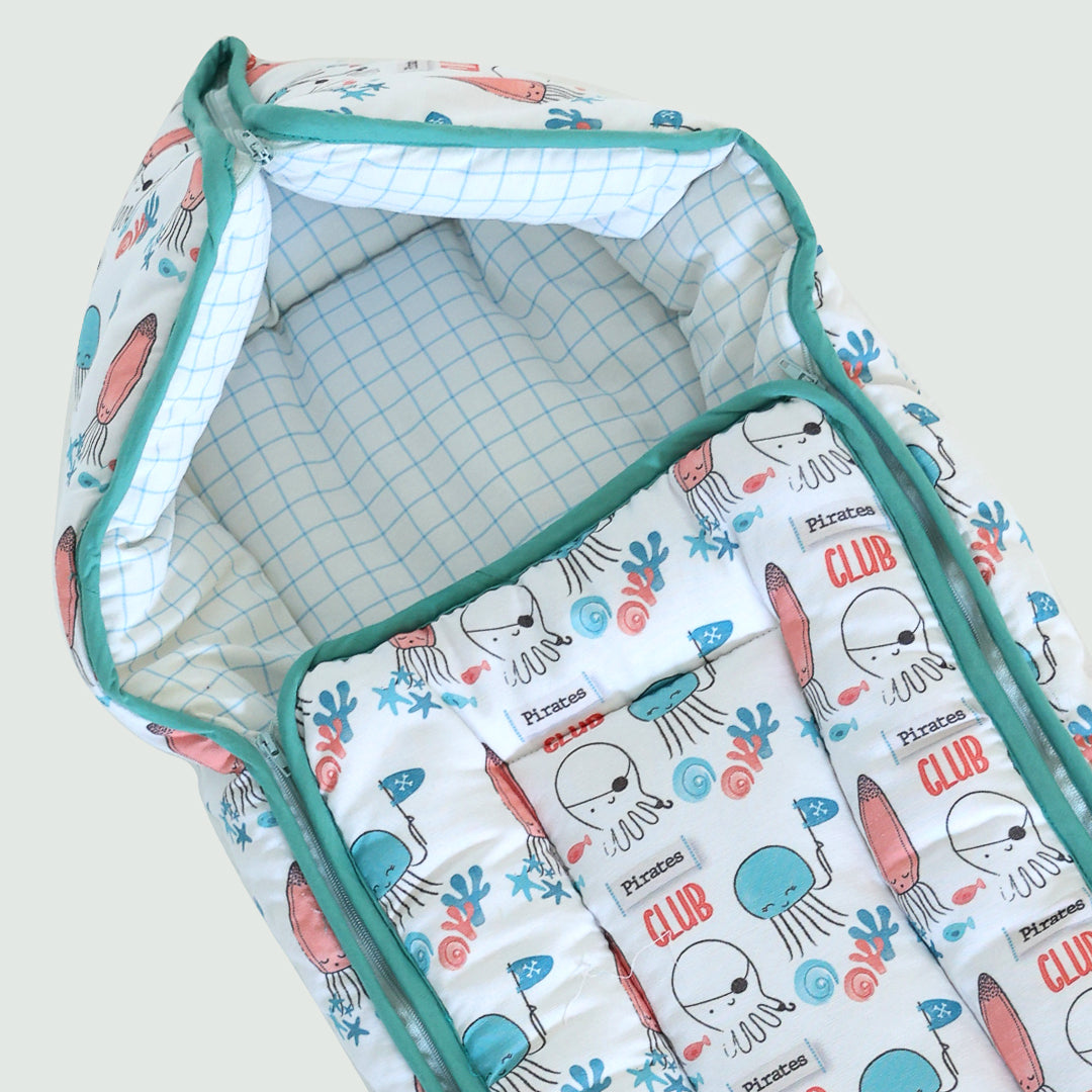Baby Cotton Carry Nest  - Pirates Club White Green